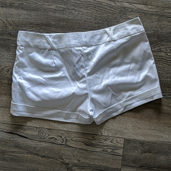 White booty shorts - Picture 2 of 3